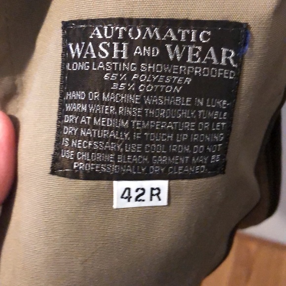 Kuppenheimer vintage Tan trench coat size 42R - Picture 7 of 7